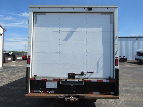 Used 2022 Ford E-350 and Econoline 350 Super Duty RWD image 4