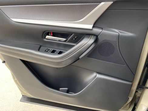 Used 2025 MAZDA CX-70 Plug-In Hybrid w/ Premium Plus image 13