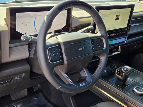 Used 2024 GMC Hummer EV 2X w/ Extreme Off-Road Package AWD/4WD image 18