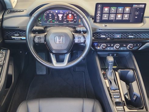 Used 2024 Honda Accord Touring image 26