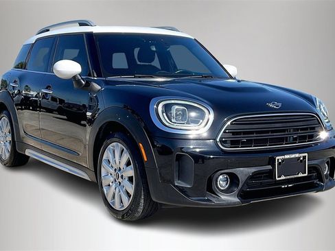 Used 2021 MINI Cooper Countryman image 1