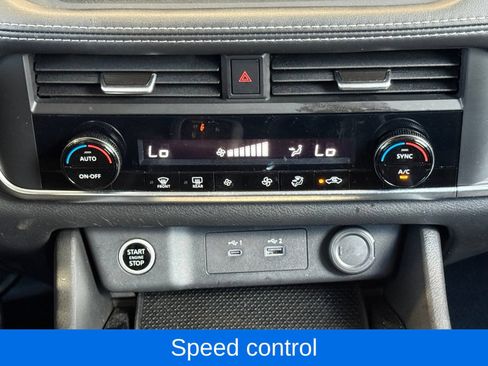 Used 2023 Nissan Rogue SV AWD/4WD image 26