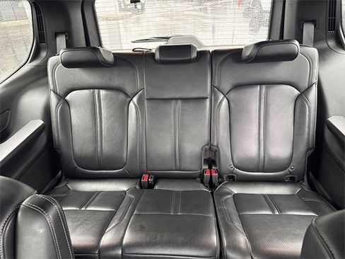 Used 2024 Jeep Wagoneer Series III image 11