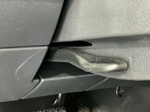 Used 2025 Volkswagen Atlas SE FWD image 62