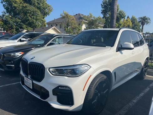 Used 2020 BMW X5 xDrive40i w/ M Sport Package AWD/4WD image 3
