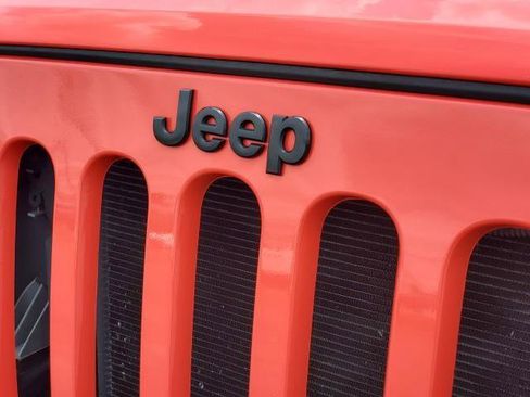 Used 2013 Jeep Wrangler Sahara AWD/4WD image 25