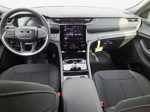 New 2025 Jeep Grand Cherokee Laredo X image 20