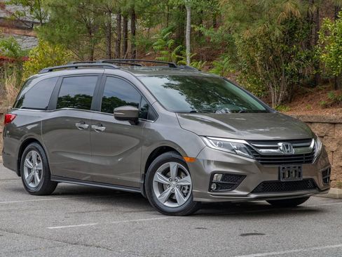 Used 2018 Honda Odyssey EX-L image 3