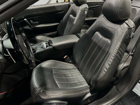 Used 2011 Maserati GranTurismo Convertible image 19