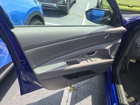 Used 2026 Hyundai Elantra SEL w/ Cargo Package FWD image 14