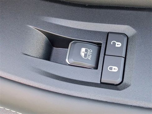 New 2025 Jeep Grand Cherokee Overland image 35