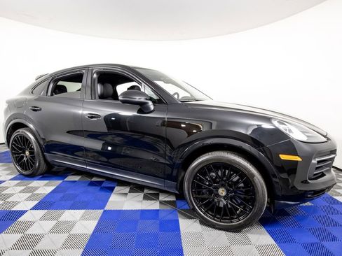 Used 2023 Porsche Cayenne Platinum Edition AWD/4WD image 3