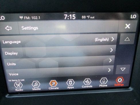 Used 2020 Jeep Compass Latitude w/ Cold Weather Group AWD/4WD image 40
