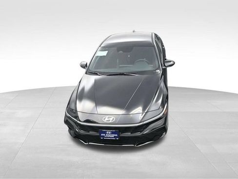 Used 2026 Hyundai Elantra Sport FWD image 23