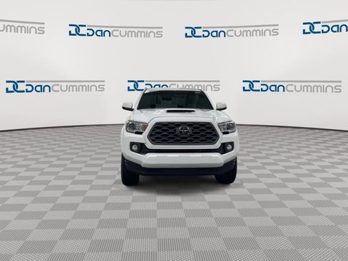 Used 2023 Toyota Tacoma TRD Sport AWD/4WD image 3