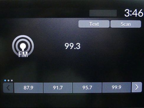 Used 2023 Honda HR-V LX image 10