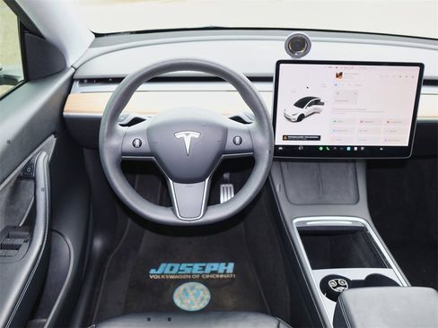 Used 2021 Tesla Model Y Performance image 16