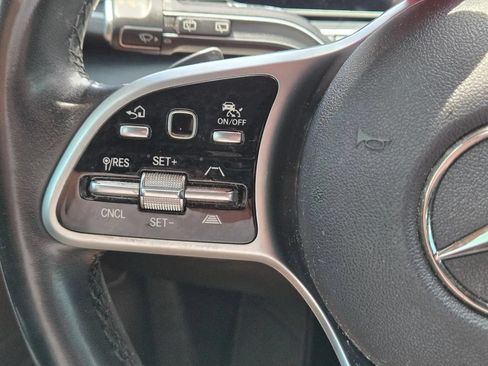 Used 2021 Mercedes-Benz GLE 350 4MATIC image 23
