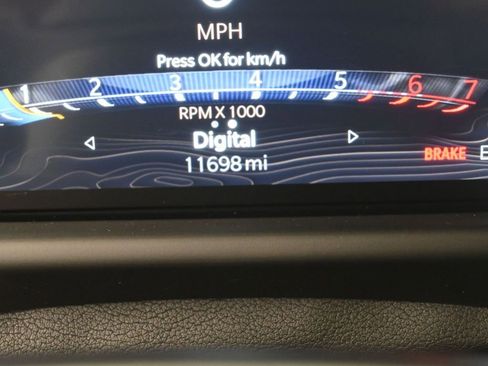 Used 2024 Jeep Wagoneer Base w/ Convenience Group I image 39