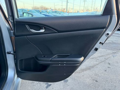 Used 2019 Honda Civic Sport image 32