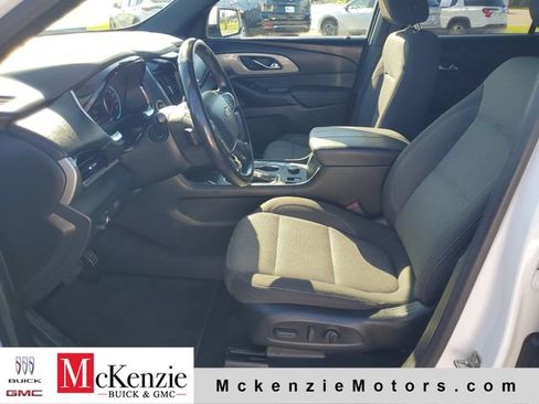 Used 2022 Chevrolet Traverse LT FWD image 5