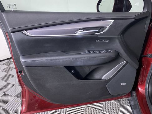 Certified 2018 Cadillac XT5 Premium Luxury image 13