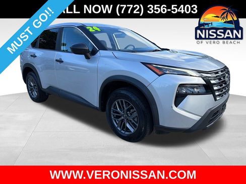 Used 2024 Nissan Rogue S FWD image 1