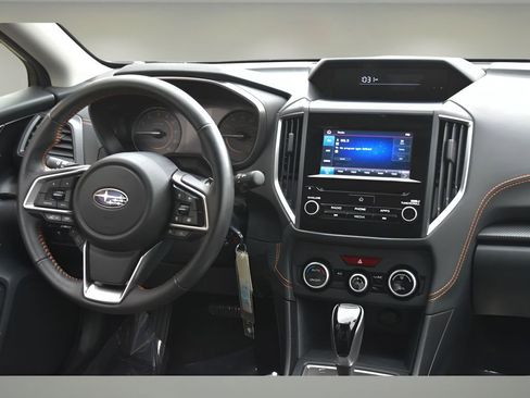 Used 2023 Subaru Crosstrek 2.0i Premium image 17