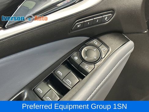 Used 2023 Buick Enclave Premium AWD/4WD image 16
