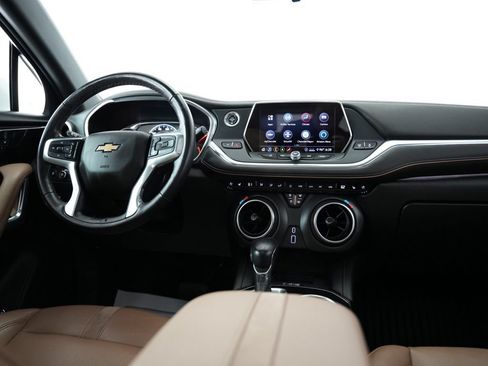 Used 2020 Chevrolet Blazer Premier w/ Driver Confidence II Package FWD image 11