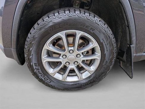 Used 2016 Jeep Grand Cherokee Limited AWD/4WD image 25