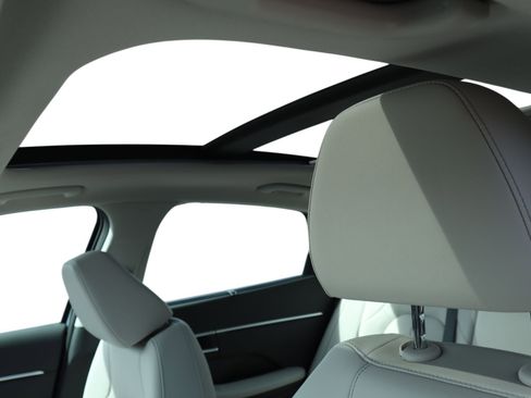 New 2026 Hyundai Sonata Limited FWD image 21