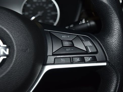 Used 2024 Nissan Altima 2.5 SV image 9