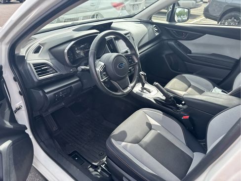 Used 2018 Subaru Crosstrek 2.0i Premium w/ Eyesight System image 11