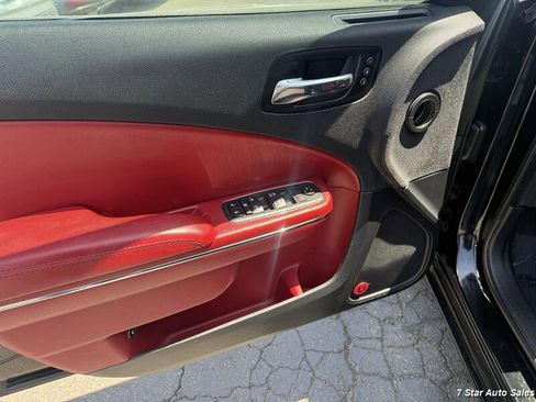 Used 2013 Dodge Charger SXT Plus RWD image 7