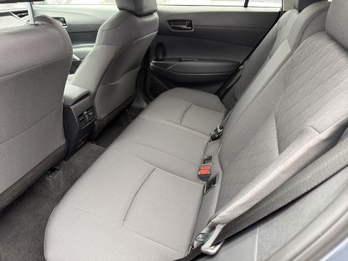 Used 2024 Toyota Corolla Cross LE image 23