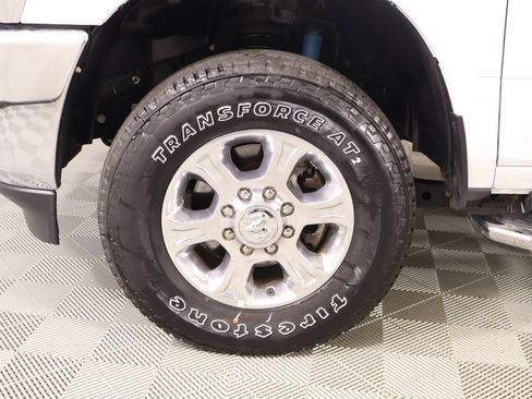 Used 2024 RAM 2500 Big Horn w/ Off Road Package AWD/4WD image 16