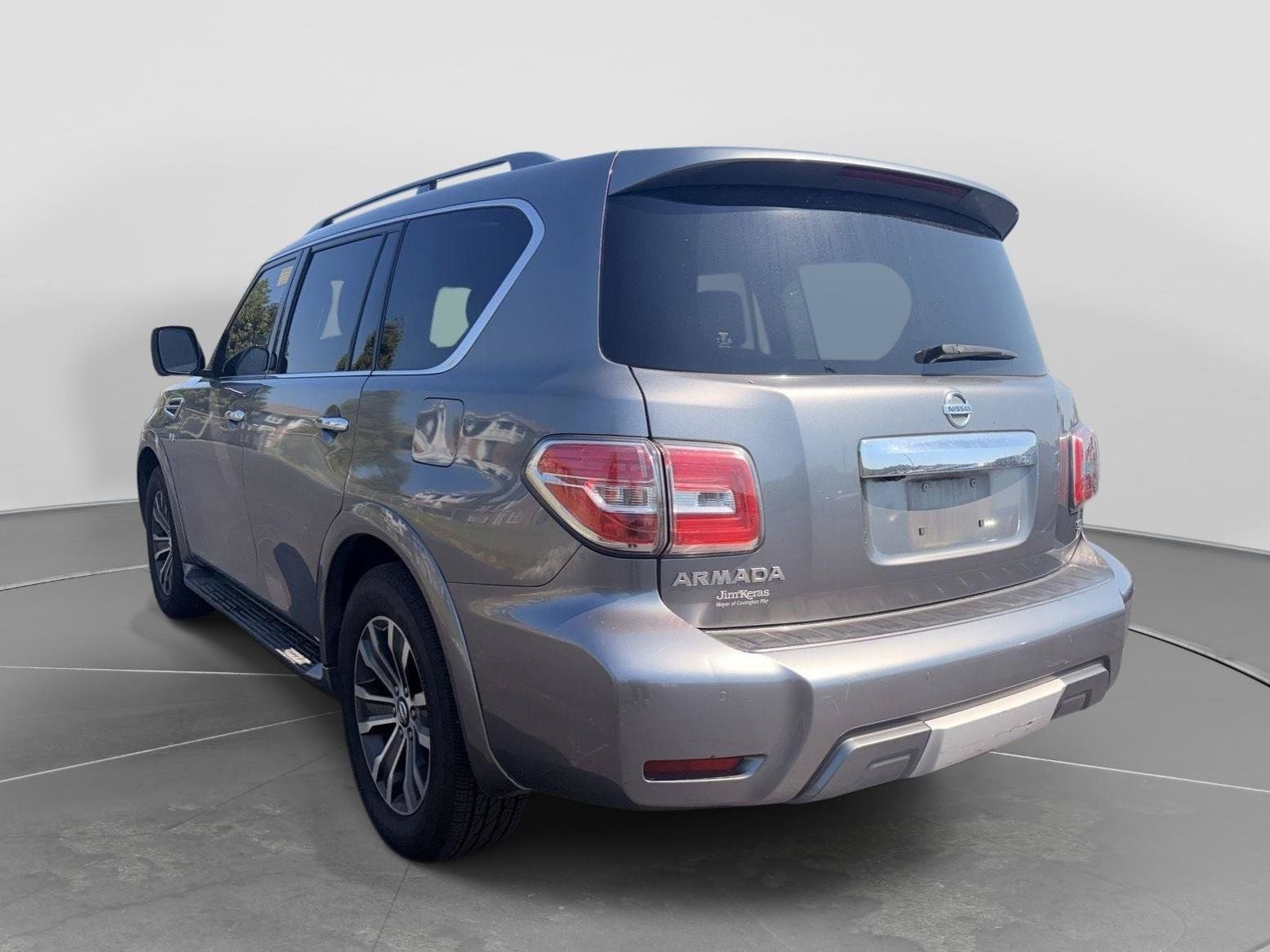 Used 2018 Nissan Armada SL RWD image 2