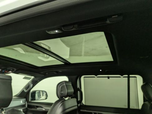 New 2026 Jeep Grand Wagoneer L Limited AWD/4WD image 37