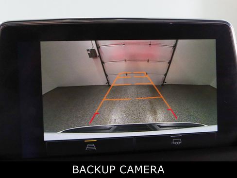 Used 2023 Chevrolet Suburban Z71 image 19