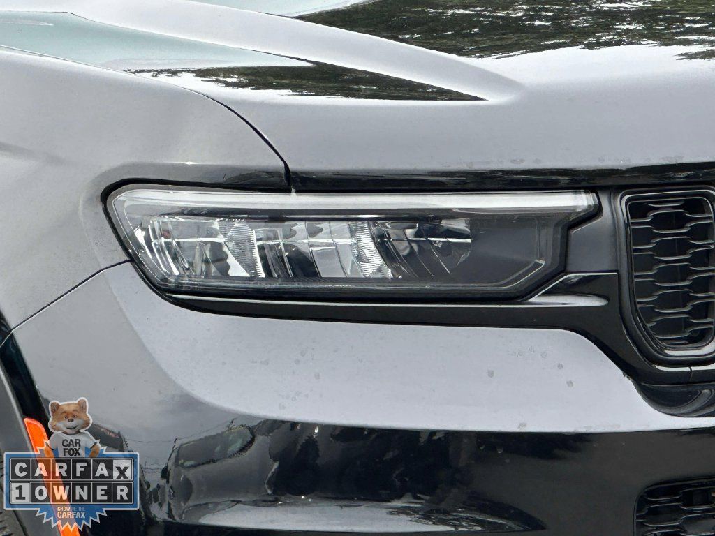 Used 2023 Jeep Grand Cherokee L Limited w/ Black Appearance Package AWD/4WD image 12