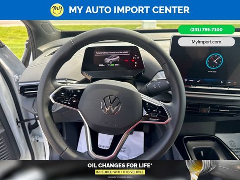 Used 2025 Volkswagen ID.4 Pro AWD/4WD image 15