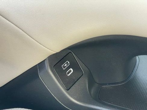 Used 2024 Honda HR-V LX image 21