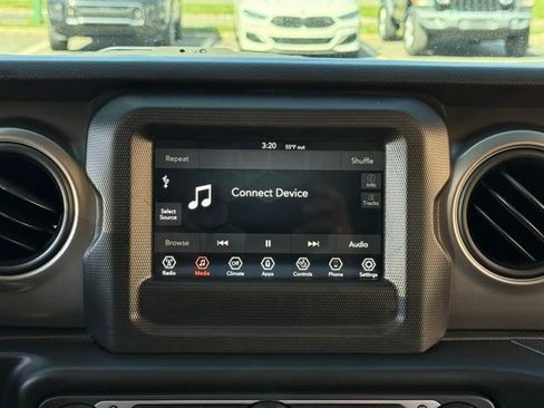 Certified 2022 Jeep Wrangler Unlimited Sport image 36