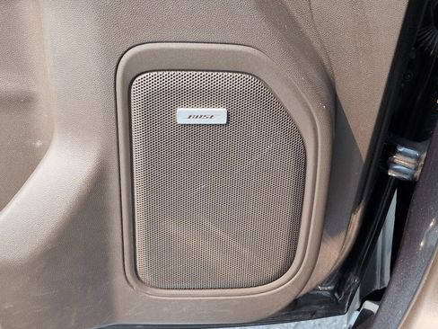Certified 2021 Chevrolet Silverado 1500 LTZ w/ LTZ Convenience Package II AWD/4WD image 24