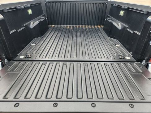 Used 2024 Toyota Tacoma TRD Off-Road image 33