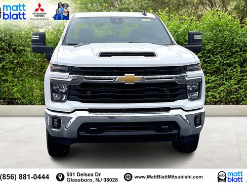 Used 2024 Chevrolet Silverado 2500 LT image 3