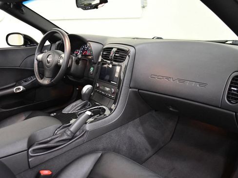 Used 2011 Chevrolet Corvette Coupe w/ 1LT image 14