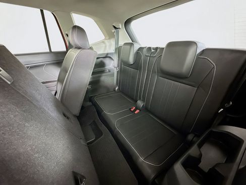 Used 2024 Volkswagen Tiguan SE FWD image 26