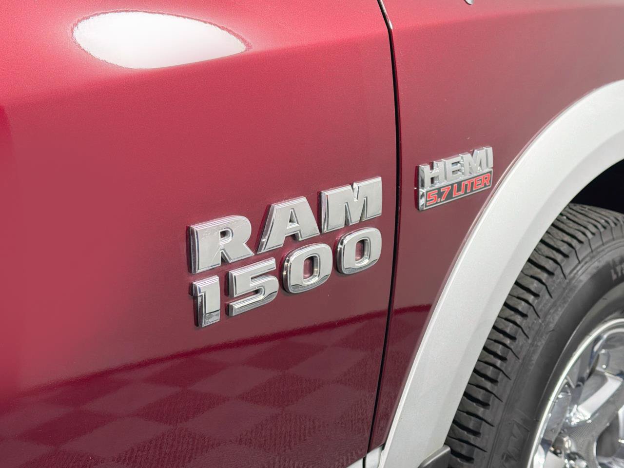 Used 2017 RAM 1500 Laramie w/ Convenience Group AWD/4WD image 31